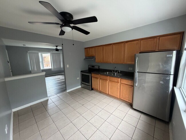 7611 S Laflin St Unidad 1W
