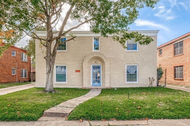 Building Photo - 6630 Lawndale St Unit 3