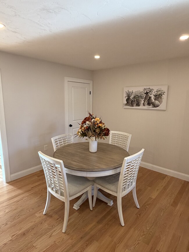 Breakfast nook