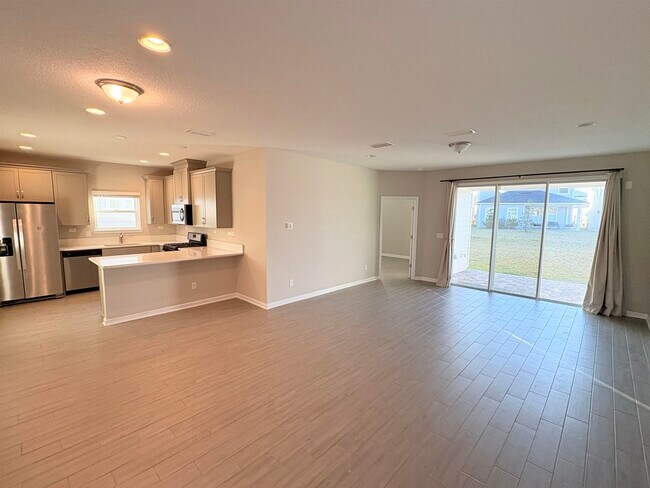 Photo - 308 Bermudez Wy