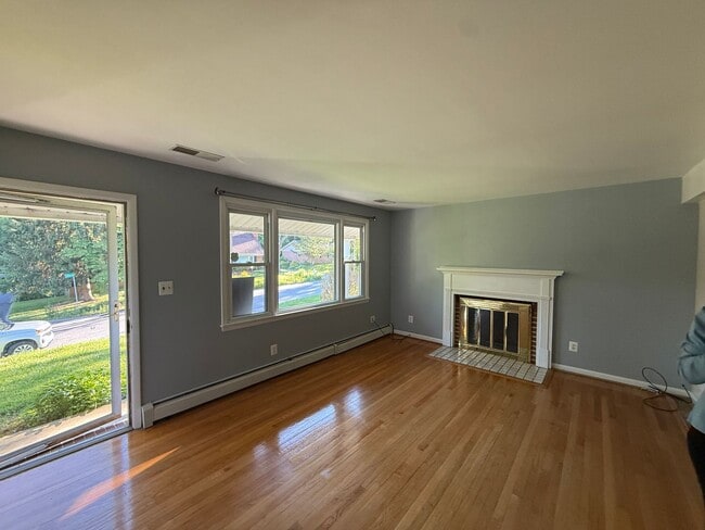 Photo - 4BR Single Family in Cockeysville | Granite Kitchen | Finished Lower Level | Central A/C | Great ...