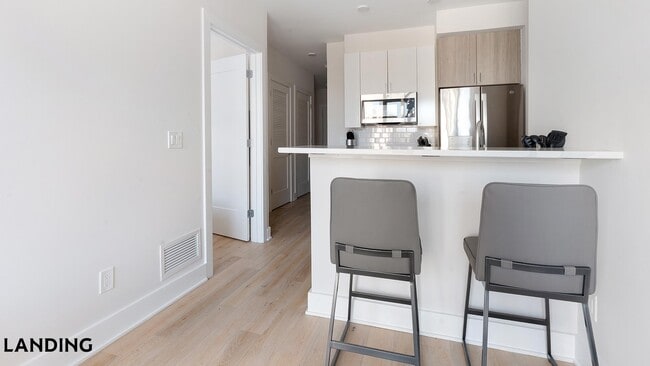 Photo - 5508 7th St NW Unidad 303