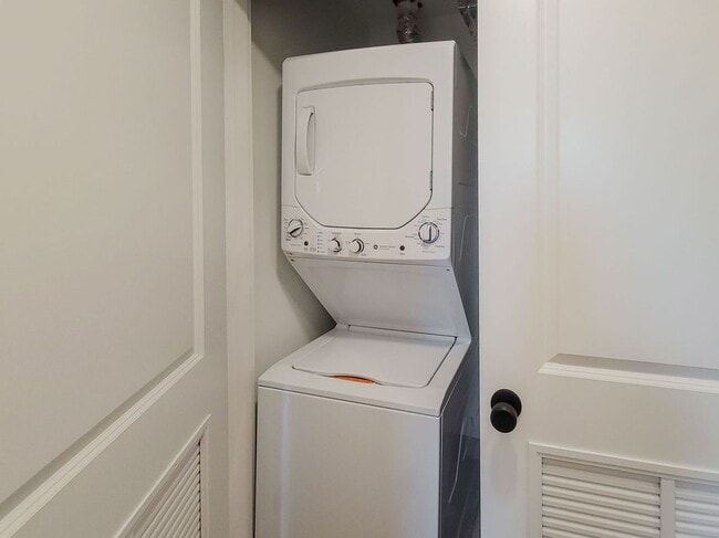 Photo - 2239 N Bissell St Unit 3N