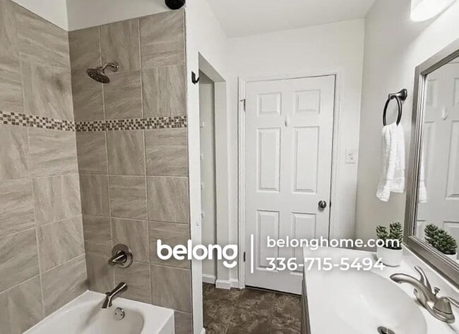 Photo - 404 Cook Rd