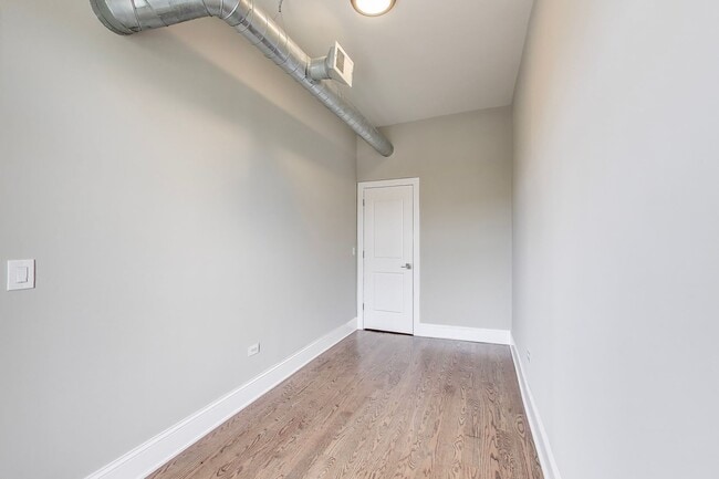 Photo - 1429 W. Grand(AKA 1117 Hoyne) Unidad 3F