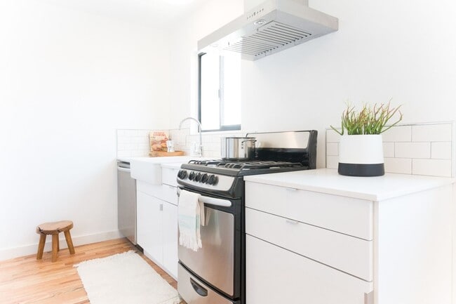 252 S Ave 18 Unit 252 1/4