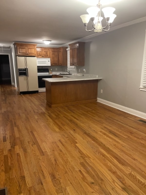 Photo - 211 Drury Ln