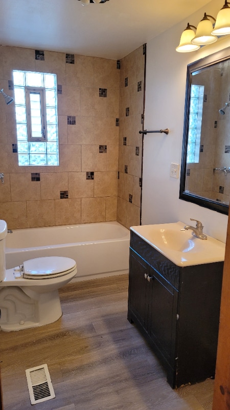 Photo - 218 S 11th Ave