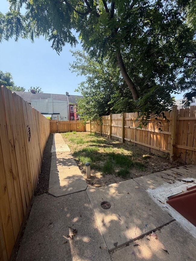 Photo - Fully Remodeled 4/5 Bedroom, 2 Bath Home Townhome in desirable West End Lancaster