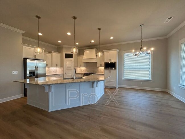 Photo - 1812 Charles St