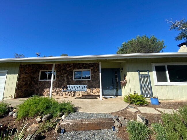 Photo - Great 3 Bedroom Ranch Style Home in North Vista!