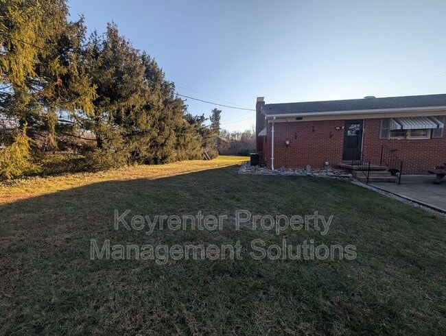 Photo - 700 Shenandoah Ave