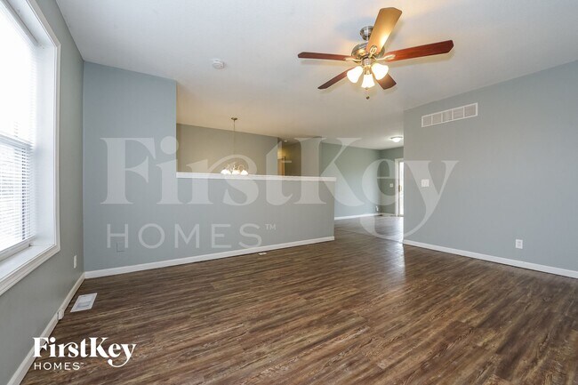 Photo - 333 Woods Ave