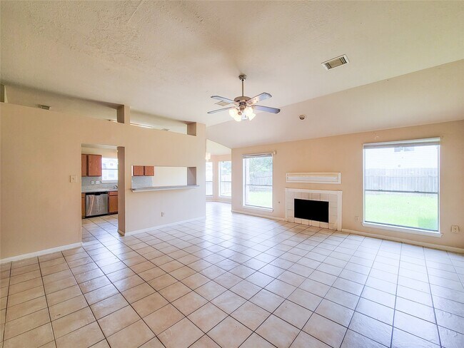 Building Photo - 22918 Pine Mist Ln Rental