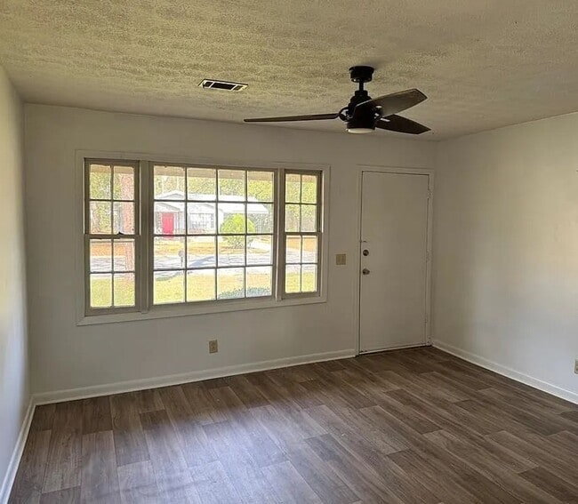 Photo - 3 Bed/2 Bath Brick Home- Under Renovations