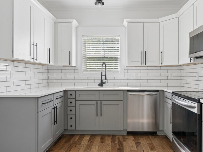 Photo - 7 Railroad St