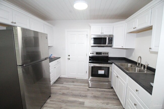 Photo - 5523 Shell St