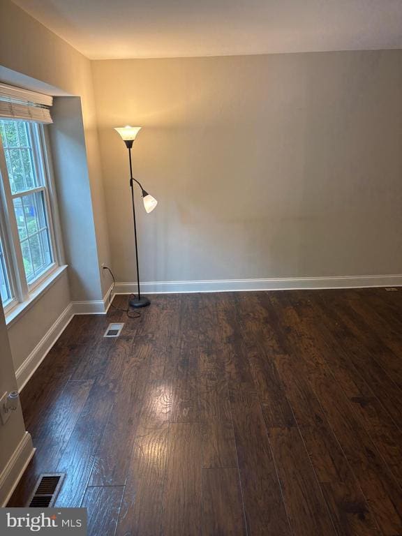 Photo - 1318 Alderton Ln