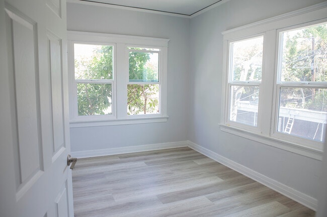 2520 5th Ave Unit 2520 1-2