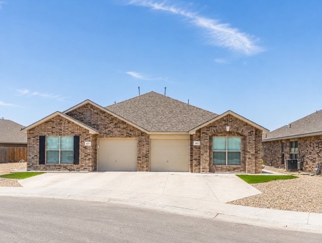 Building Photo - Bell Farms - 14408 Unit A