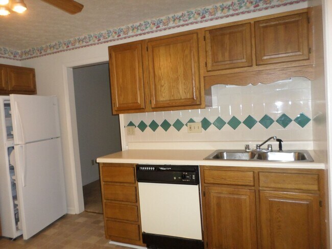 Photo - 1724 Emerald St