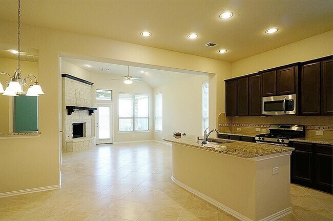 Photo - 29015 Davenport Dr