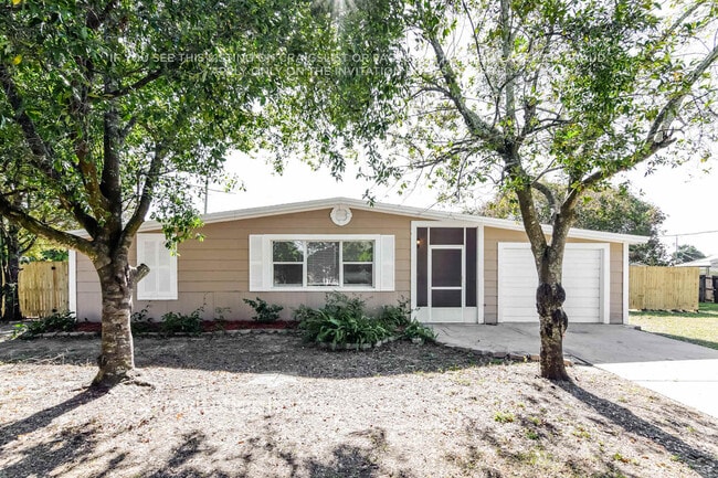 Building Photo - 511 Sutton Pl