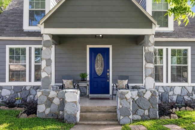 Photo - 5737 Dorbrandt St