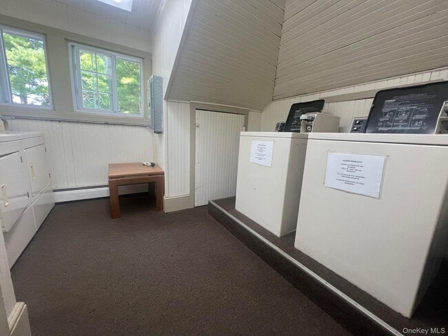 Photo - 185 E Lake Blvd Unidad #1