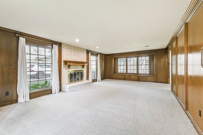 Photo - 6915 Chancellor Dr