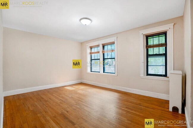 Photo - 59 Lanark Rd Unit 2