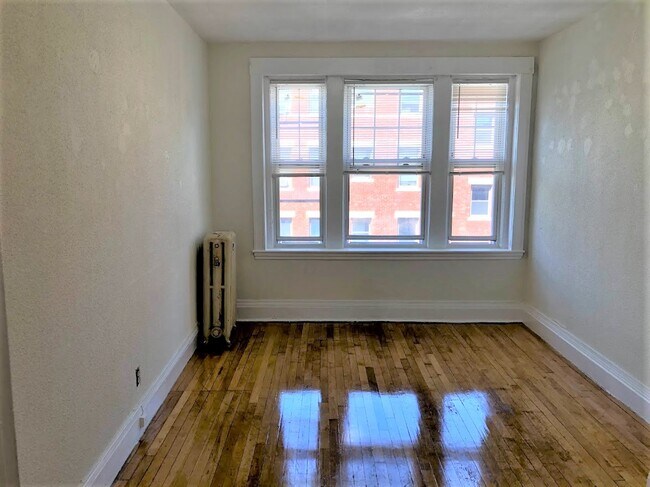 Photo - 32 Reedsdale St