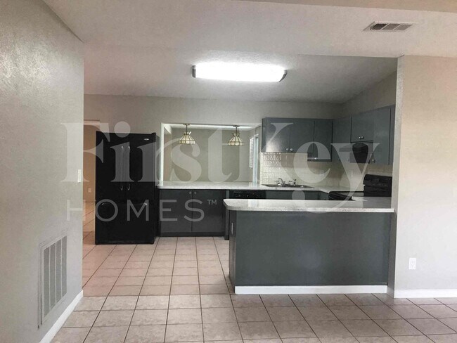 Photo - 6178 39th Ave N