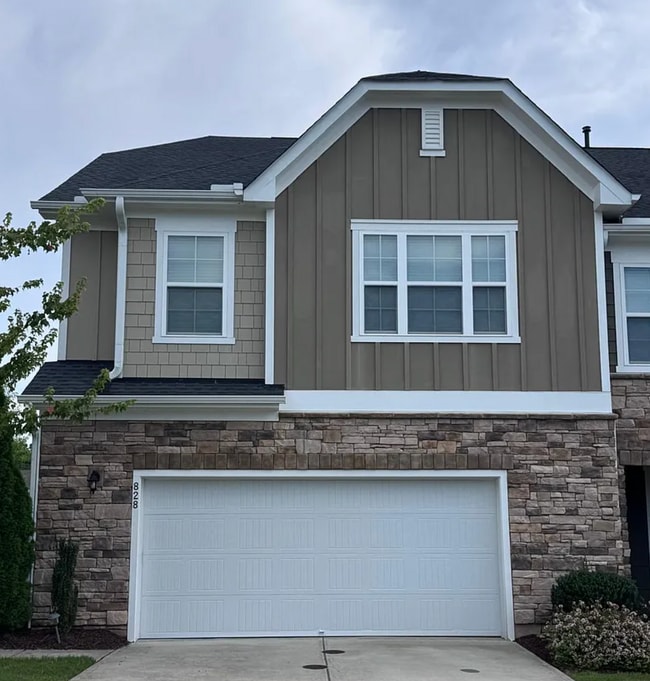 Building Photo - 828 Bristol Bridge Dr