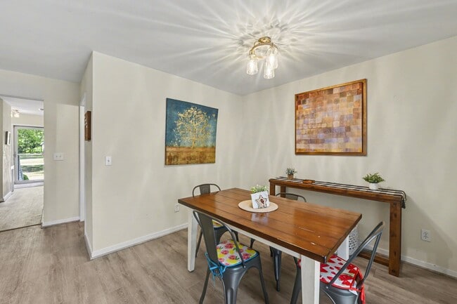 Photo - 1263 Marshview Dr