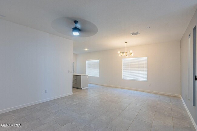 Photo - 15168 Composition Ave