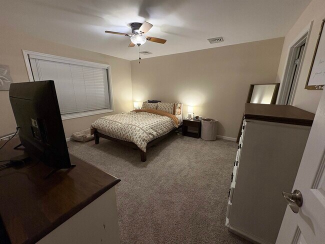 Photo - 48 Nicholas Ln