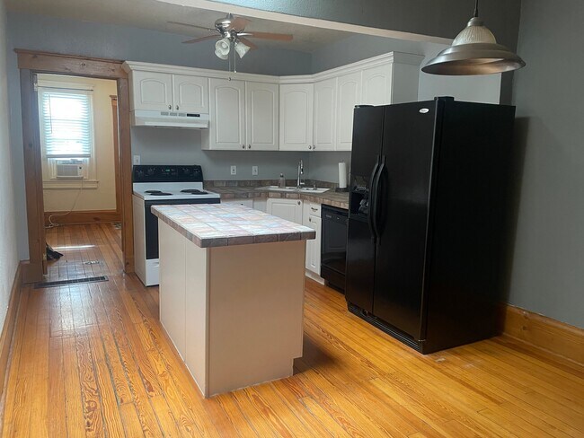 Photo - 3455 Decatur St
