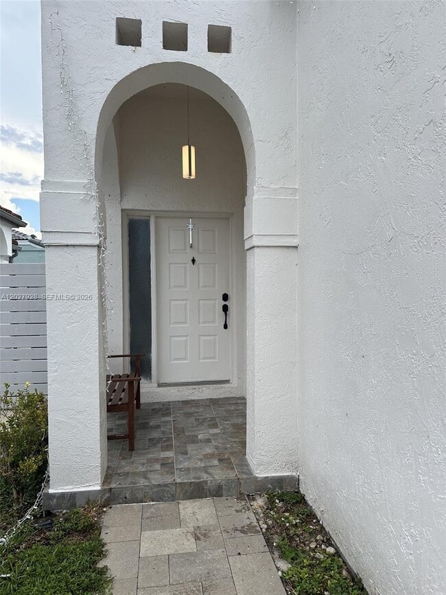 Photo - 680 NW 124th Pl
