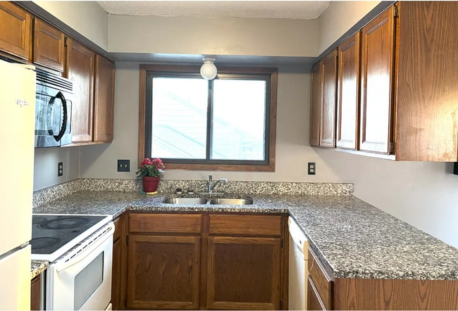 Building Photo - 12333 Travois Rd Rental