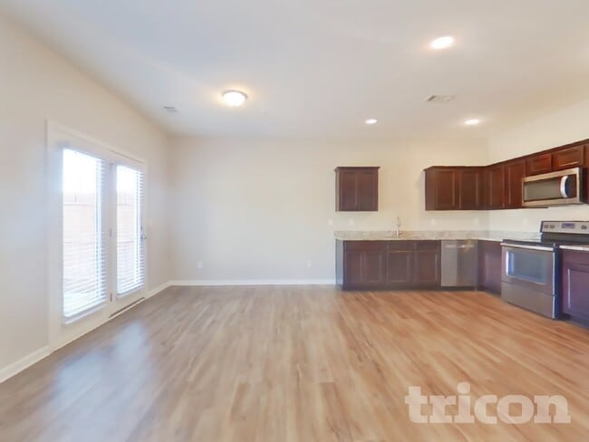 Photo - 11942 Fuller St