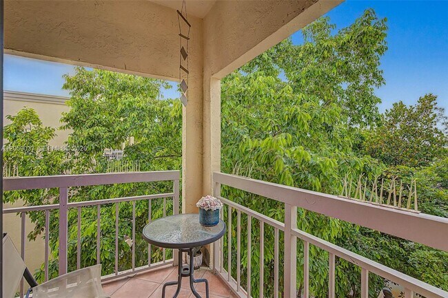 Photo - 8290 Lake Dr Unit 538