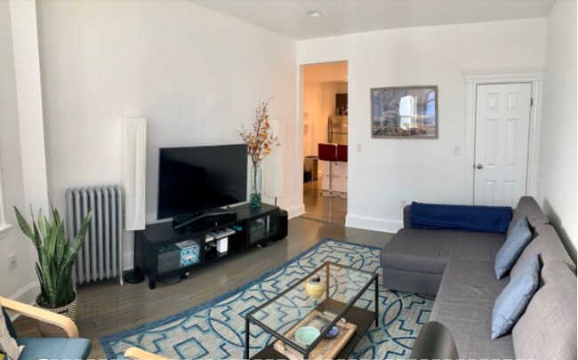 Photo - 124 Peterborough St Unit 10