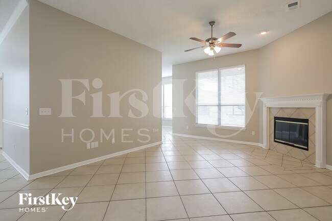 Photo - 5372 Chestnut Lake Dr
