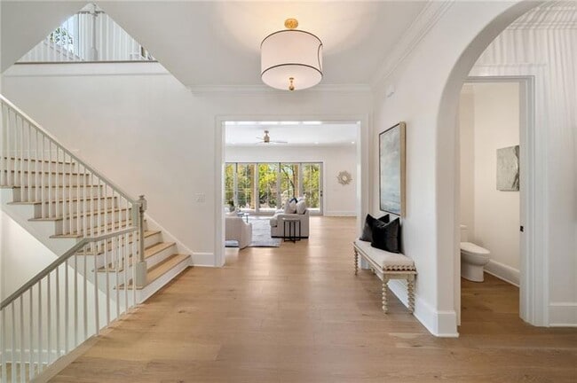 Photo - 1068 Moores Mill Rd NW