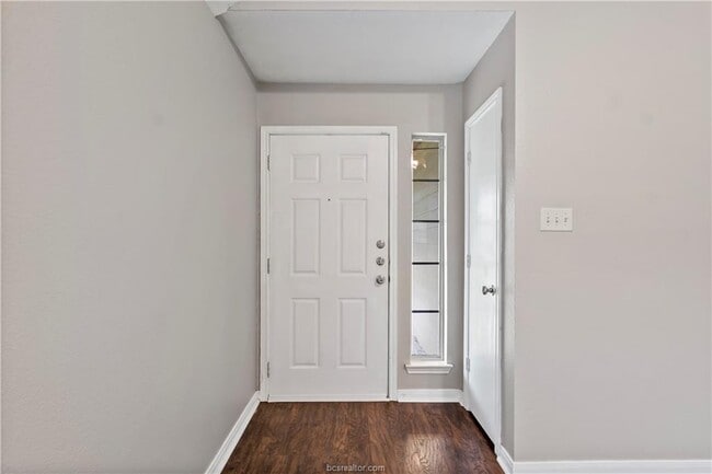 Photo - 3903 Crown Ridge Ct