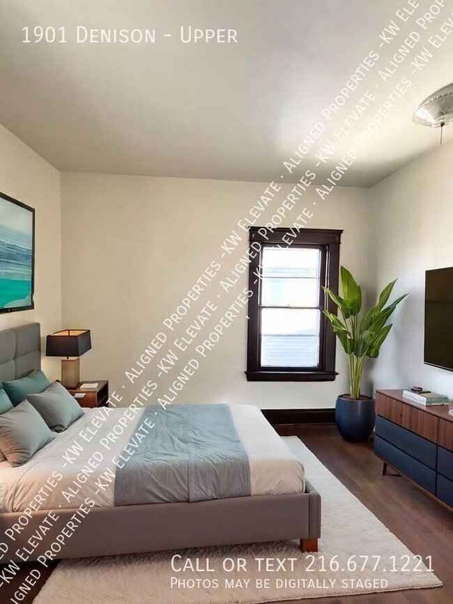 Photo - 1901 Denison-Upper Unit Upper