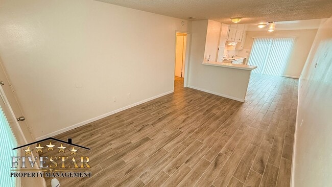 Photo - 609 Grace St Unit #D