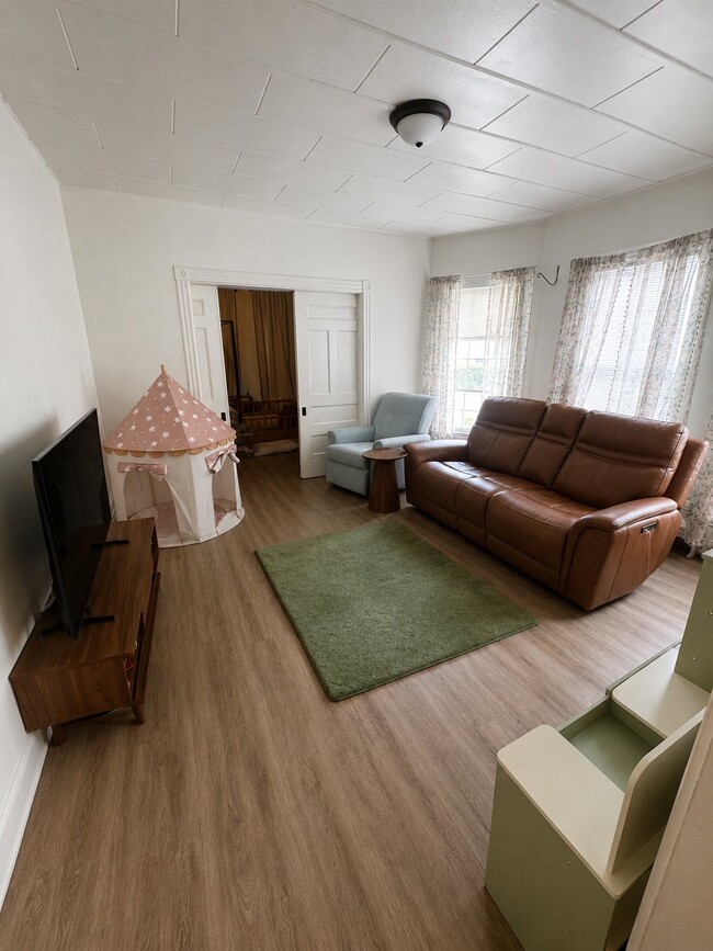 148 Summer St Unit 1
