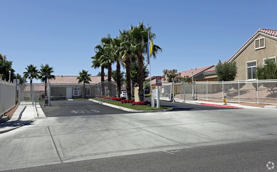 Victorian Off Campus Housing Victorville Ca Forrentuniversity Close Victorian